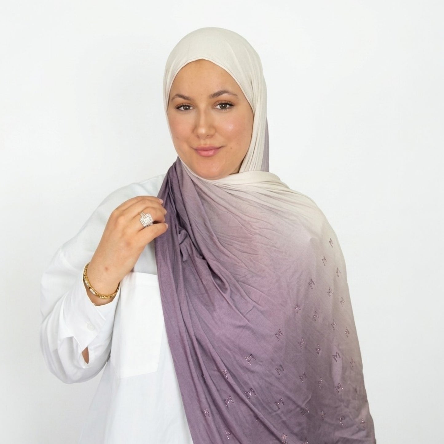 Chal de Algodón Stretch Premium con Cristales Brillantes | Elegancia y Comodidad Diaria