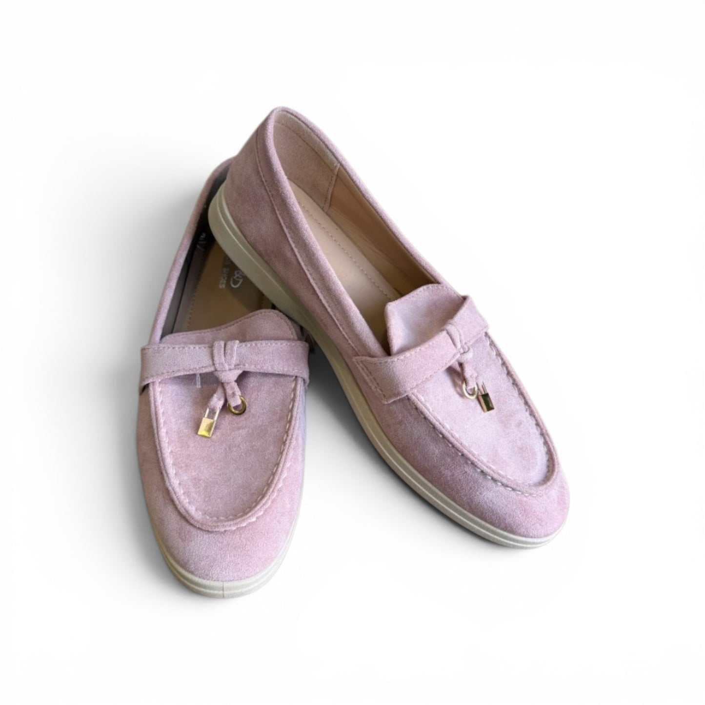 Mocasines Premium de Antelina con Detalle de Candado Dorado | Elegancia y Confort para Mujer