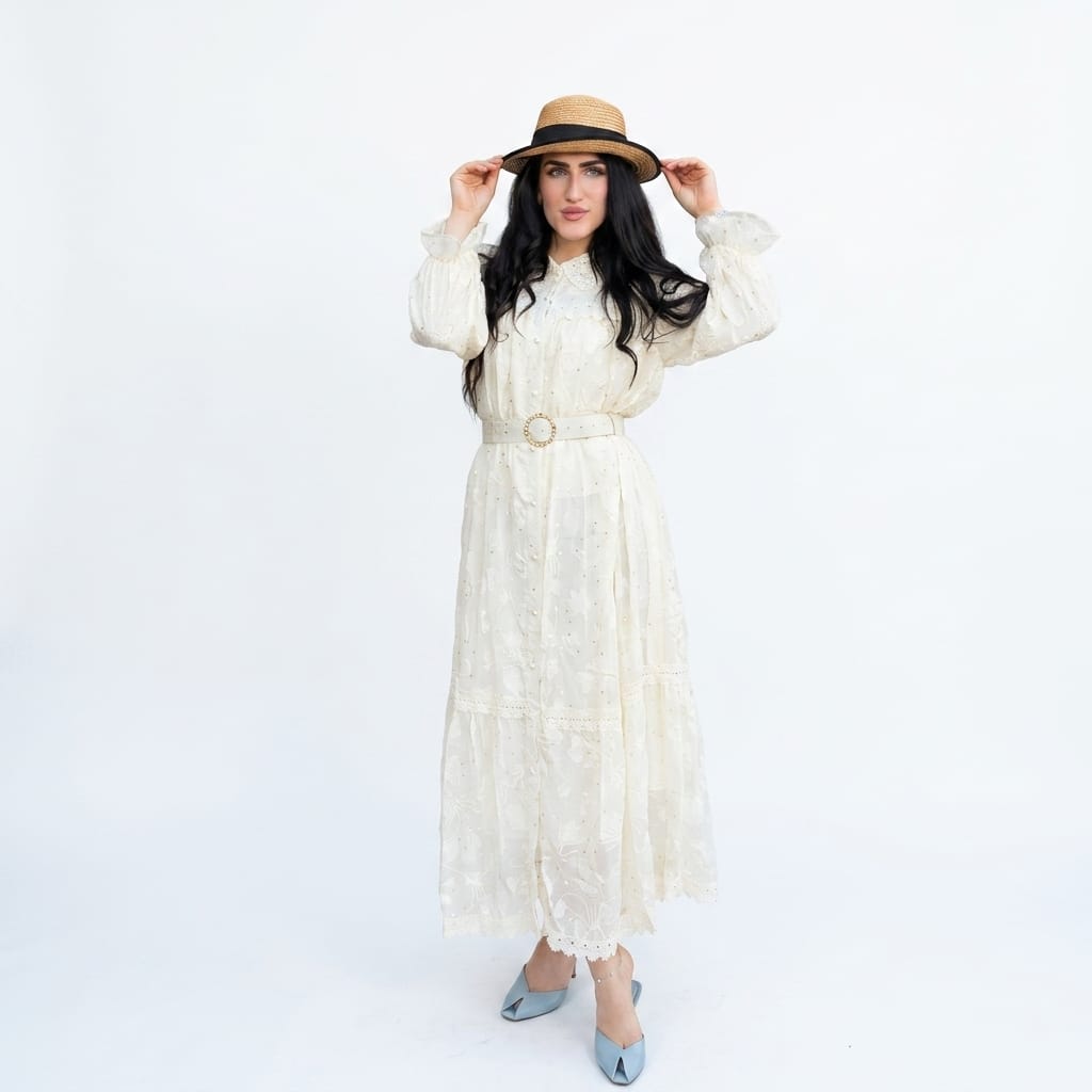 Vestido Largo Camisero con Bordado Floral y Detalles de Encaje
